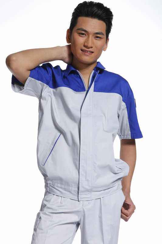 工作服清洗時(shí)應(yīng)該注意什么?怎樣放置不變形?